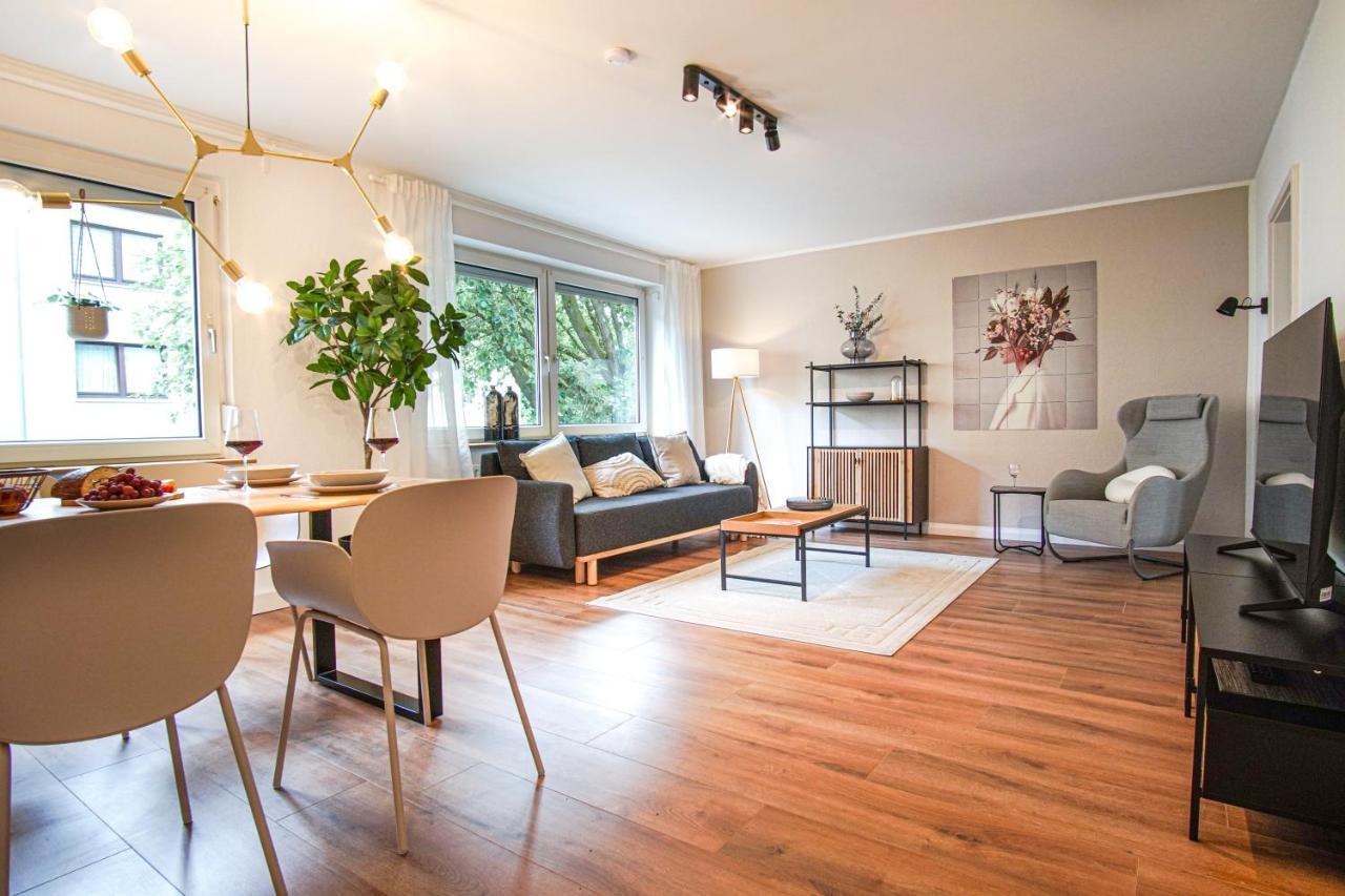 Homefy Bright And Cozy Holiday Apartment - Washer & Dryer - Free Parking エッセン エクステリア 写真