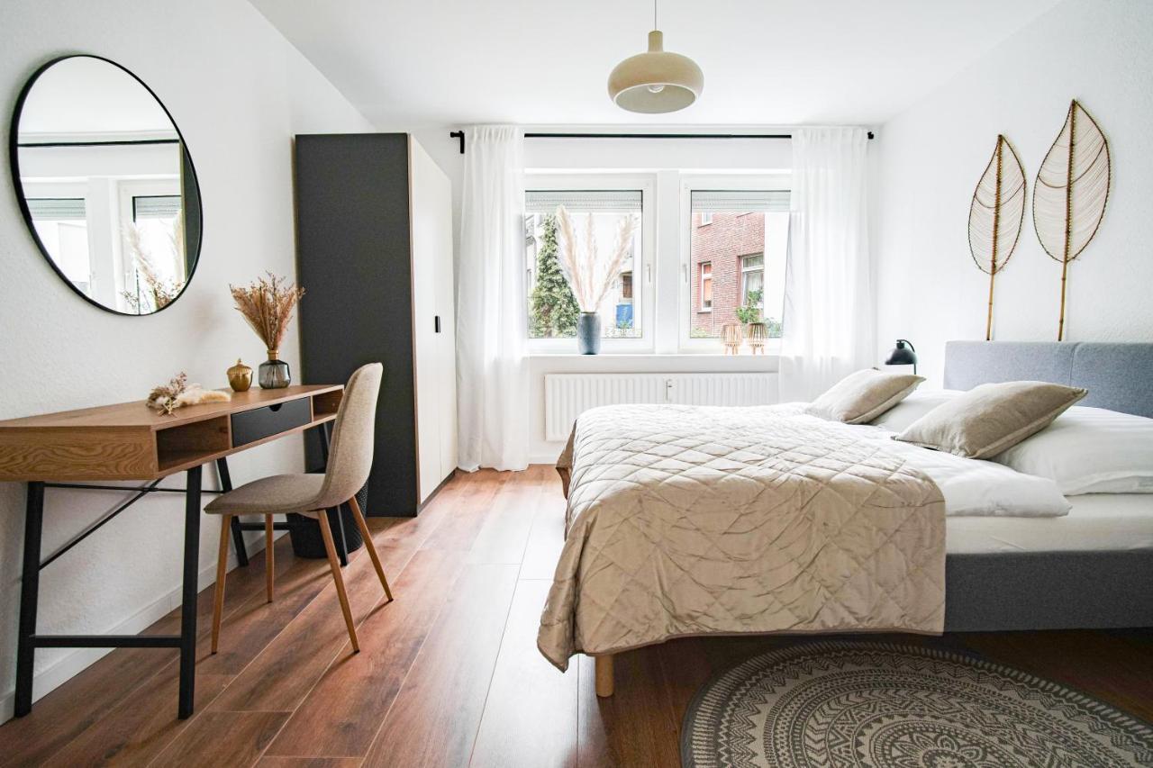 Homefy Bright And Cozy Holiday Apartment - Washer & Dryer - Free Parking エッセン エクステリア 写真